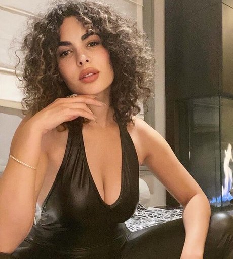 Nadine Velazquez leaked nude onlyfans