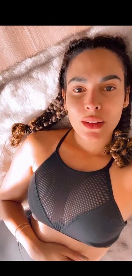 Nadine Velazquez onlyfans naked leaks
