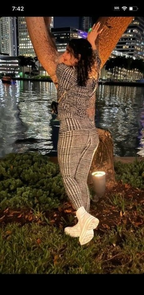 Nadine Velazquez porn leaked onlyfans