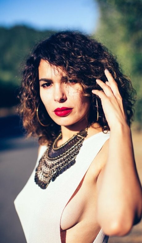 Nadine Velazquez onlyfans model