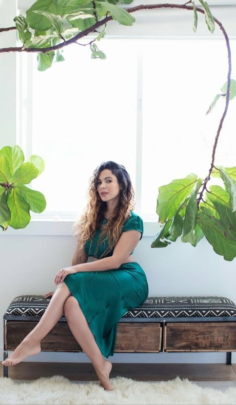 Nadine Velazquez onlyfans sex