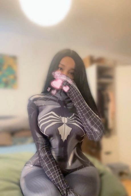 tattooed redhead onlyfans hot glimpse