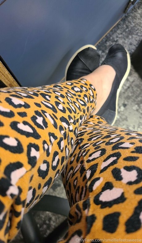 smelliefeetsweetie leaked onlyfans nudes