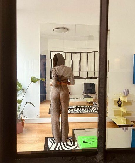 Agathe Auproux only fans review