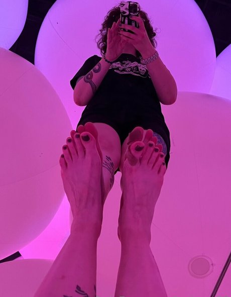 loritoes32 onlyfans sextape leak