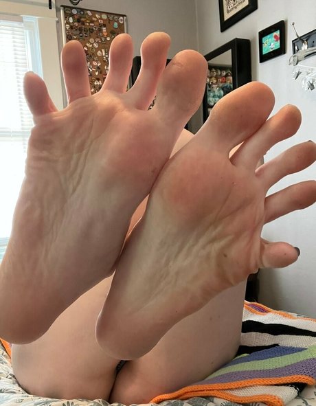 loritoes32 onlyfans free