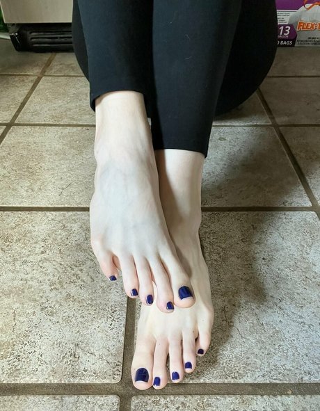 loritoes32 onlyfans porn