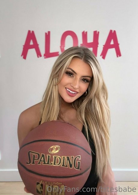 bitesbabe onlyfans nude content