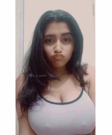 Sanjana Saba onlyfans leak
