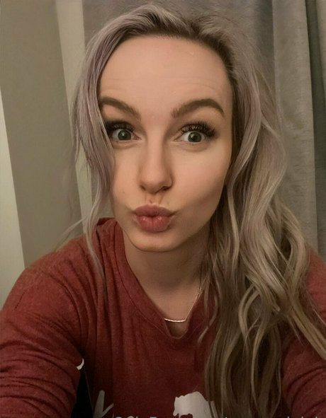 nurseryleigh onlyfans public photos