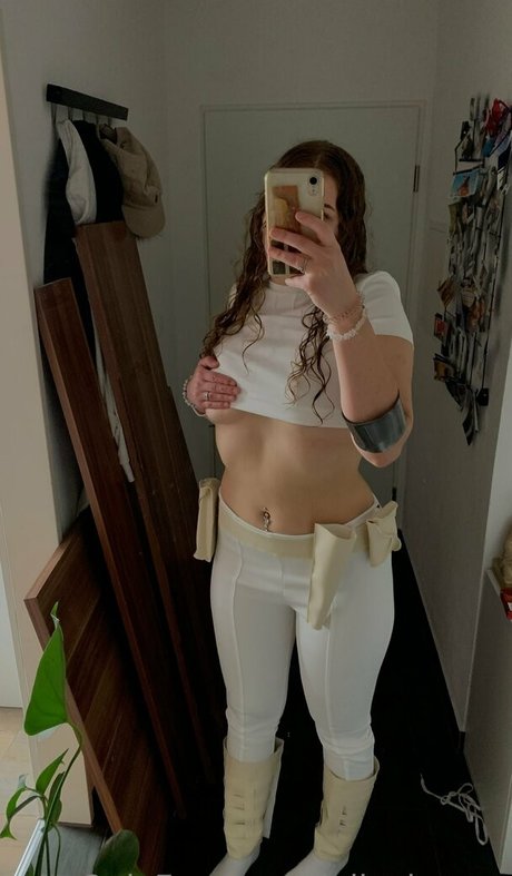 laraa hdr onlyfans naked