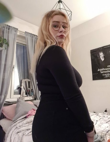 glitterbabeprincess onlyfans naked leaked