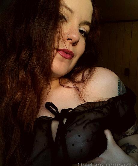 vikitty sexy onlyfans