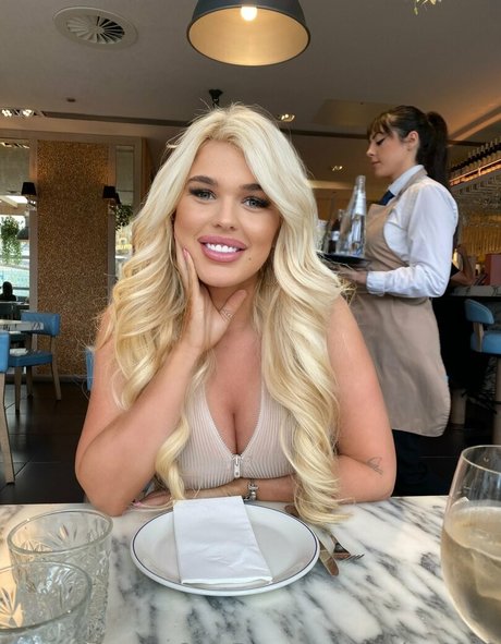 Jessica Jensen onlyfans tits