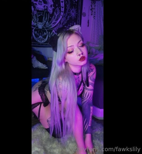 fawkslily  images