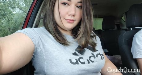 couchqueenie nude onlyfans pics