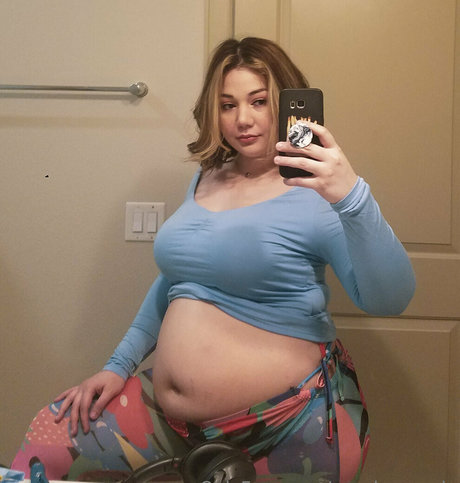 couchqueenie onlyfans de