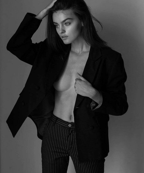 Freya Walton onlyfans porn leak