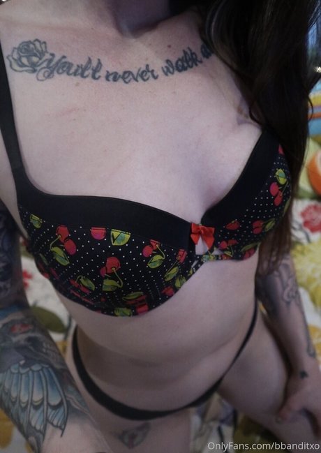 bbanditxo onlyfans pictures