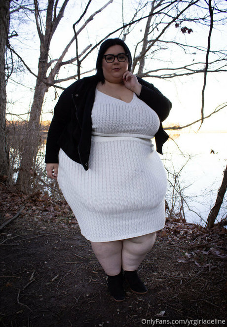 pawg selfie onlyfans sexy nudes still