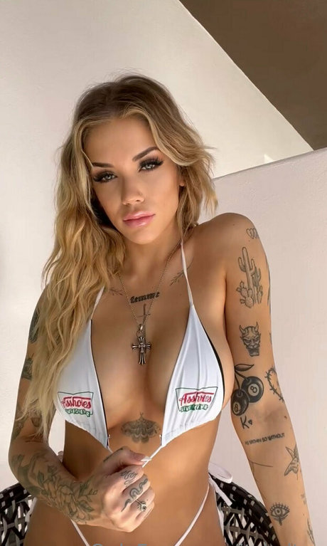 itssaraxo onlyfans porn leaked