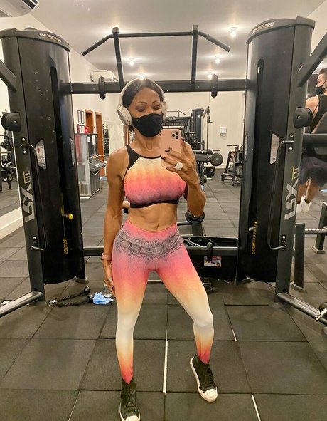 shemale 23cm onlyfans leaked photos