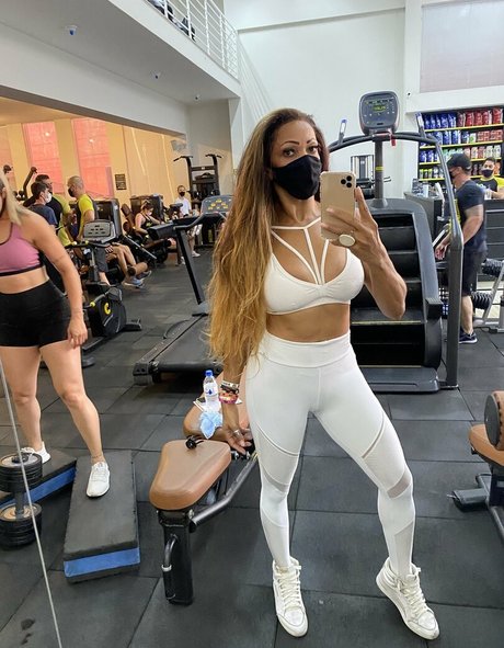 shemale 23cm onlyfans lesk