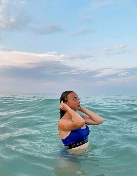 alicee kisss onlyfans leak naked