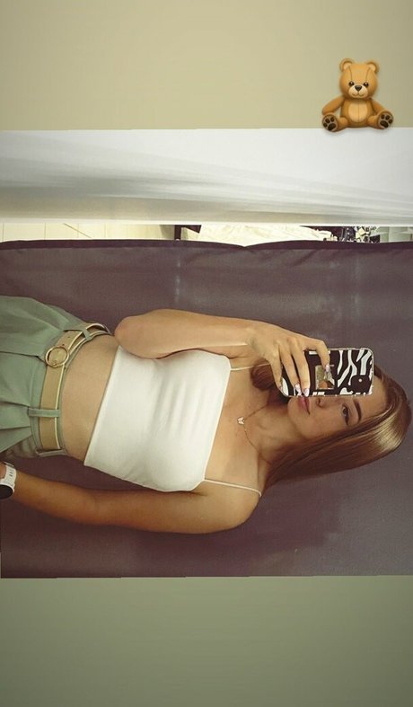 alicee kisss onlyfans nude leaked