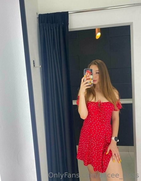 alicee kisss onlyfans porn