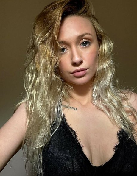 kitty milf onlyfans exclusive candids