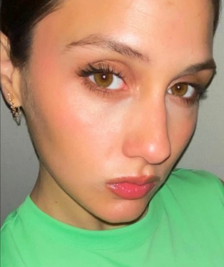 Sabela OT onlyfans leak ass