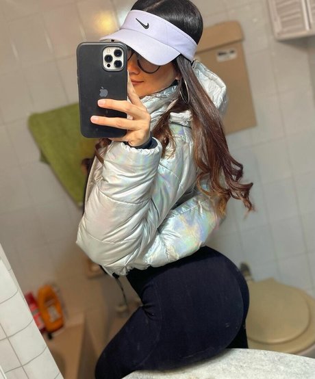 Seleneitor onlyfans hot