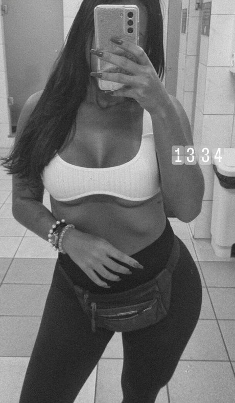 Juju Bellini only fans pic