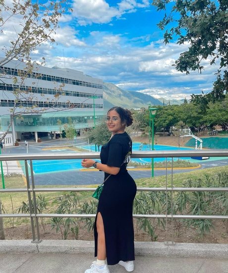 Frida Najera onlyfans nude pics