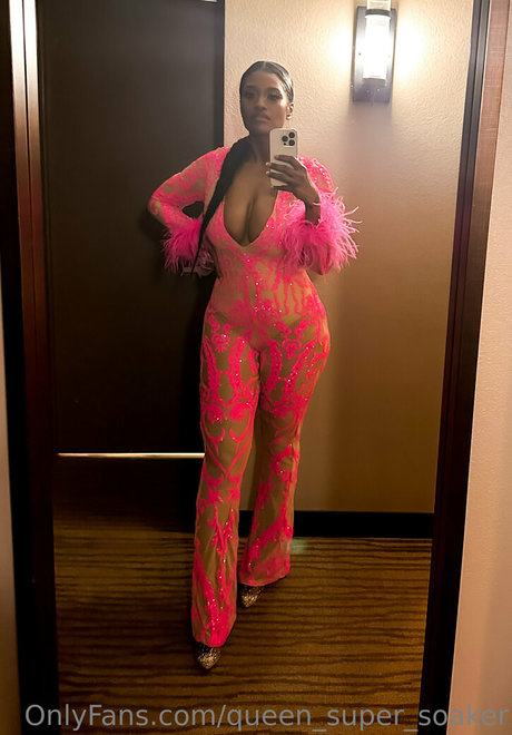 queen super soaker boobs onlyfans