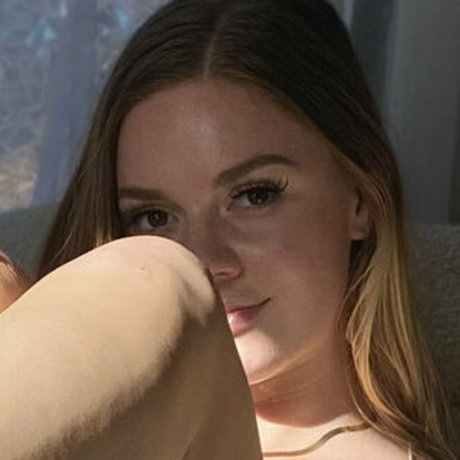 xjadesolo  self-portrait