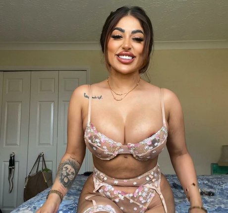 Priya Yasmin X nudes onlyfans leaked