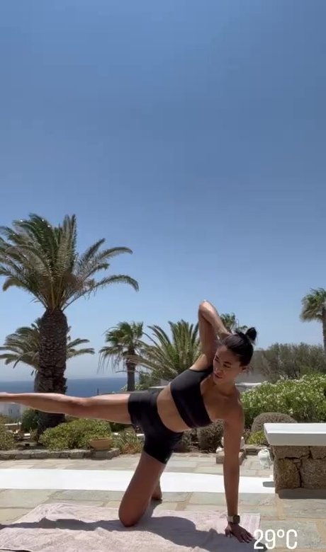 Shirin Olivia only fans pics