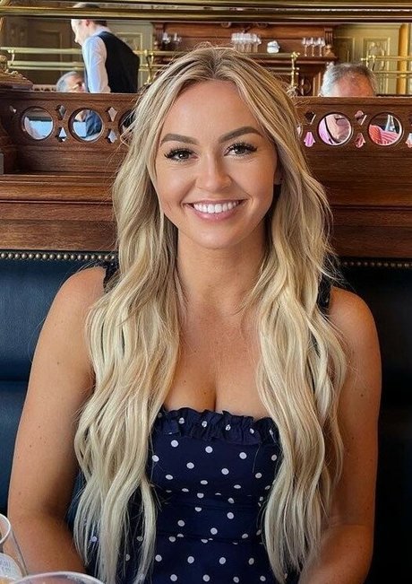 Ashley Freiberg nude onlyfans