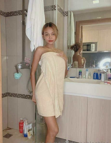 yourloveablechloe naked onlyfans pics