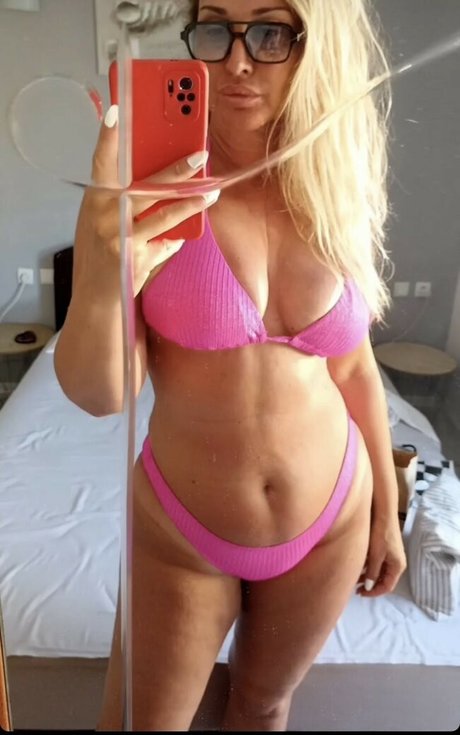 Justwoman 42 naked onlyfans