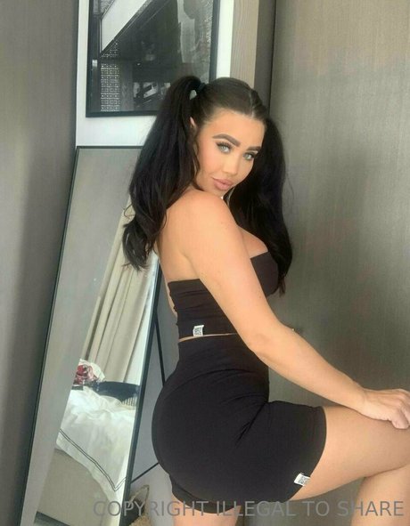 missscarletrose nudes onlyfans leaked