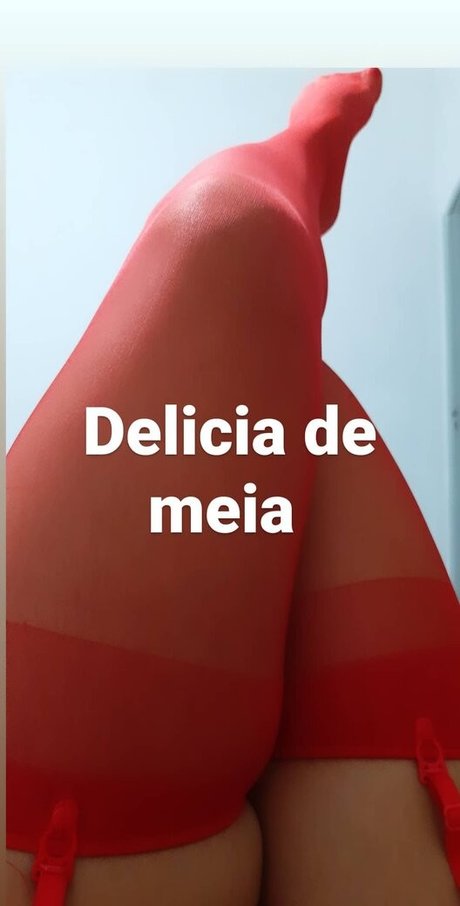 Bella Menezes naked onlyfans leak