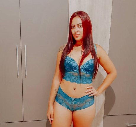 Bella Menezes porn onlyfans