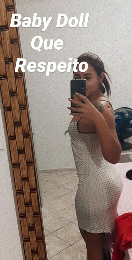 Bella Menezes nude onlyfans leak