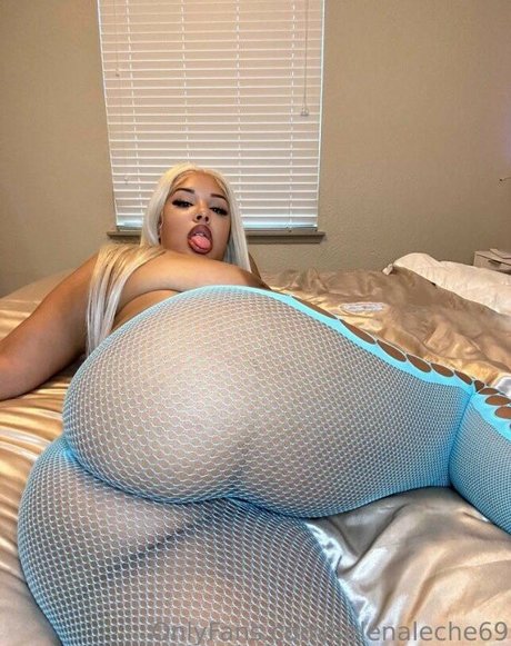 Selenaleche69 nude onlyfans