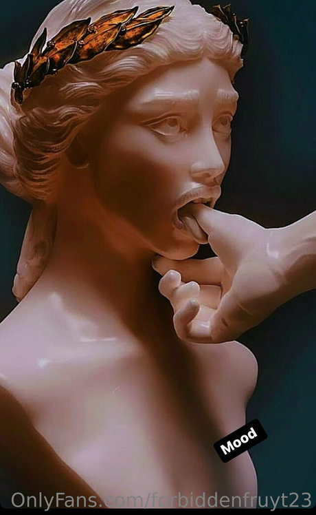 forbiddenfruyt23 onlyfans pictures