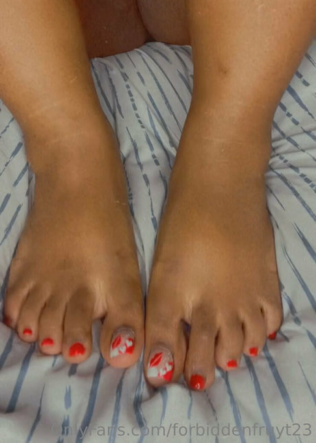 forbiddenfruyt23 Profile image