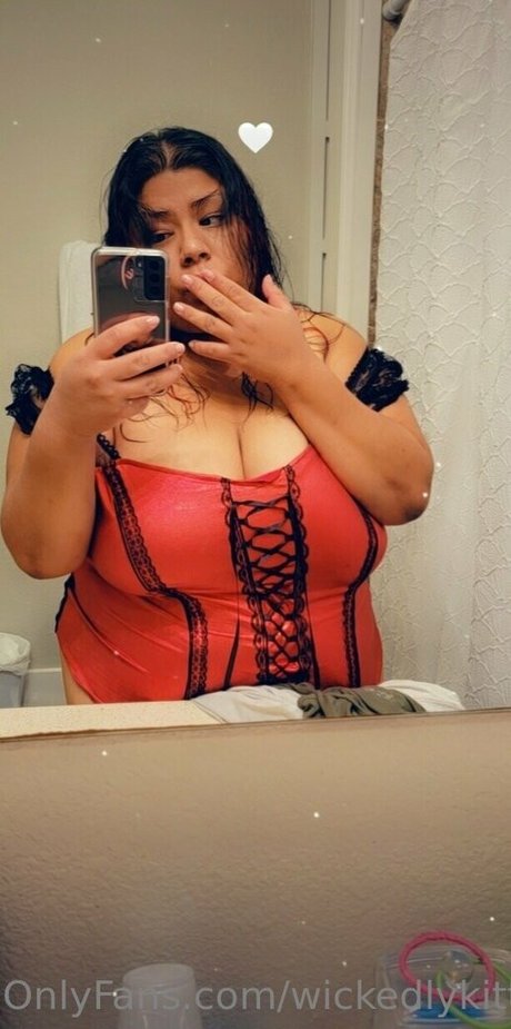 wickedlykitten onlyfans naked leak